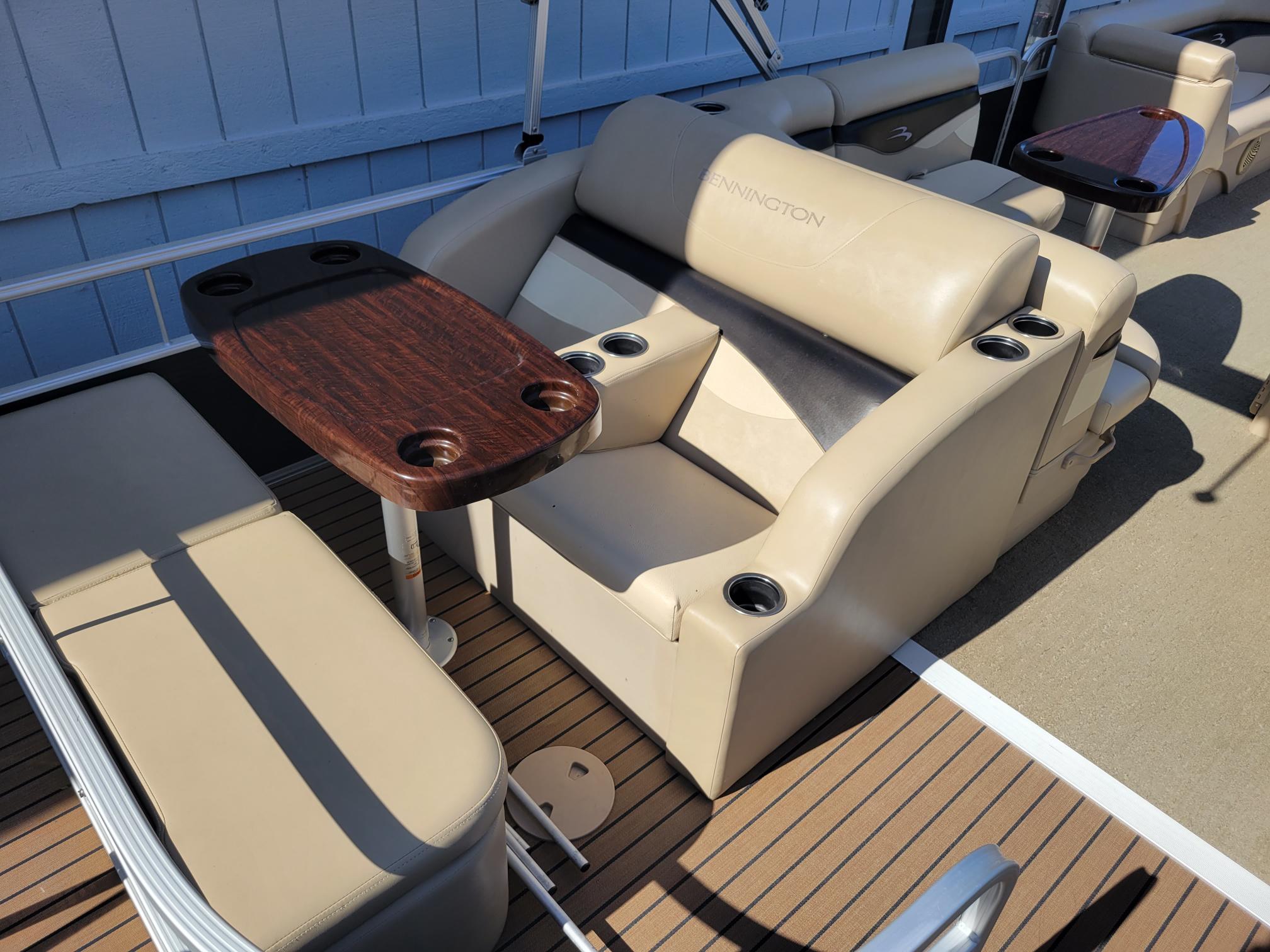 2014 Bennington 24 SSLDX Pontoon Boat
