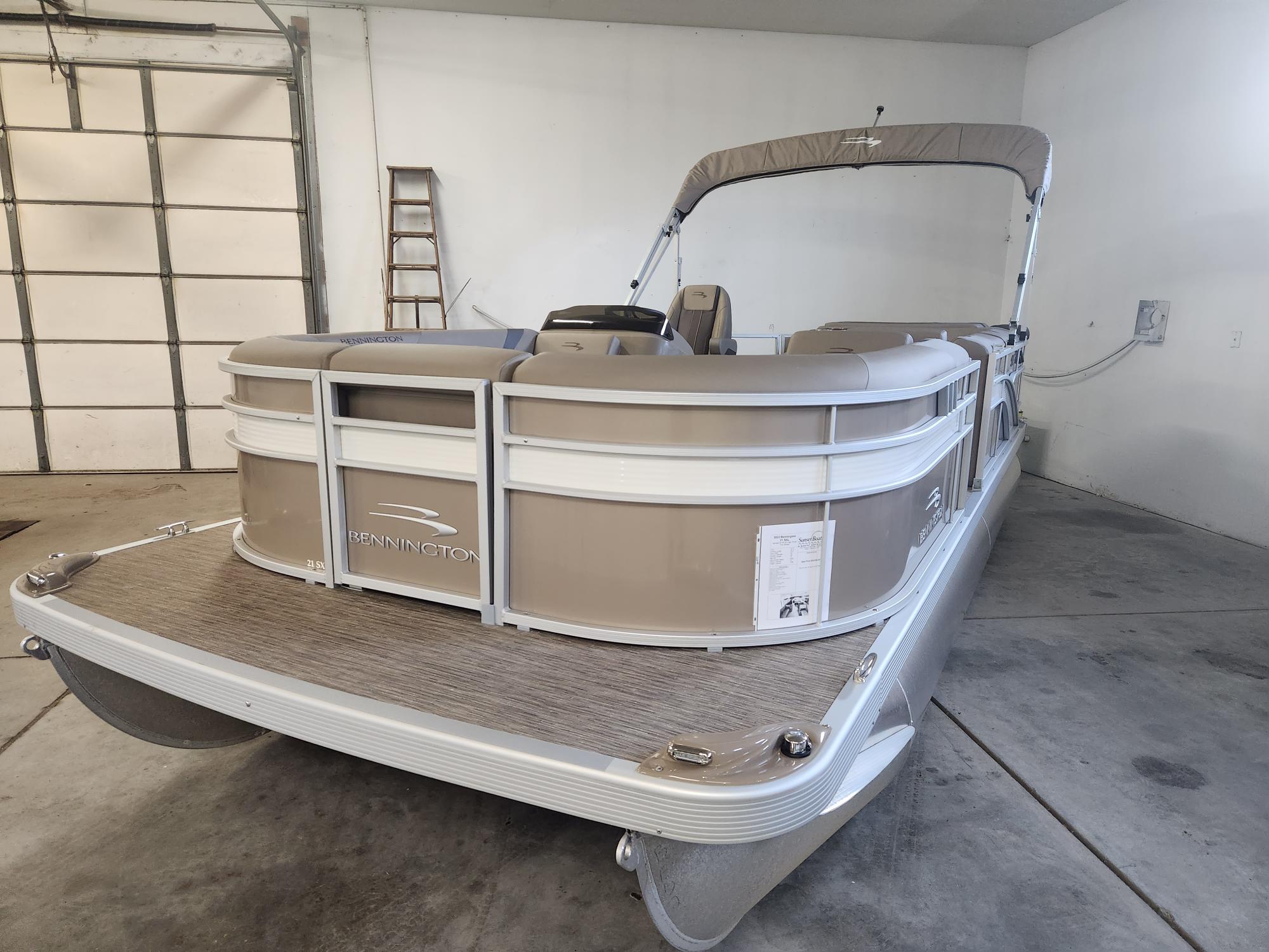 2023 Bennington 21 SXL Pontoon Boat